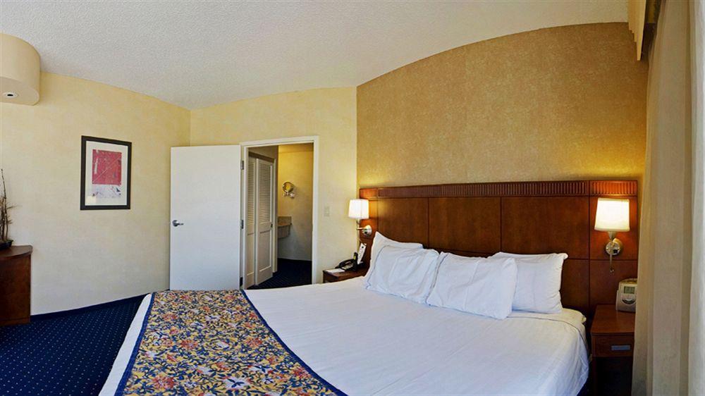 Courtyard By Marriott Oklahoma City Downtown Exterior photo