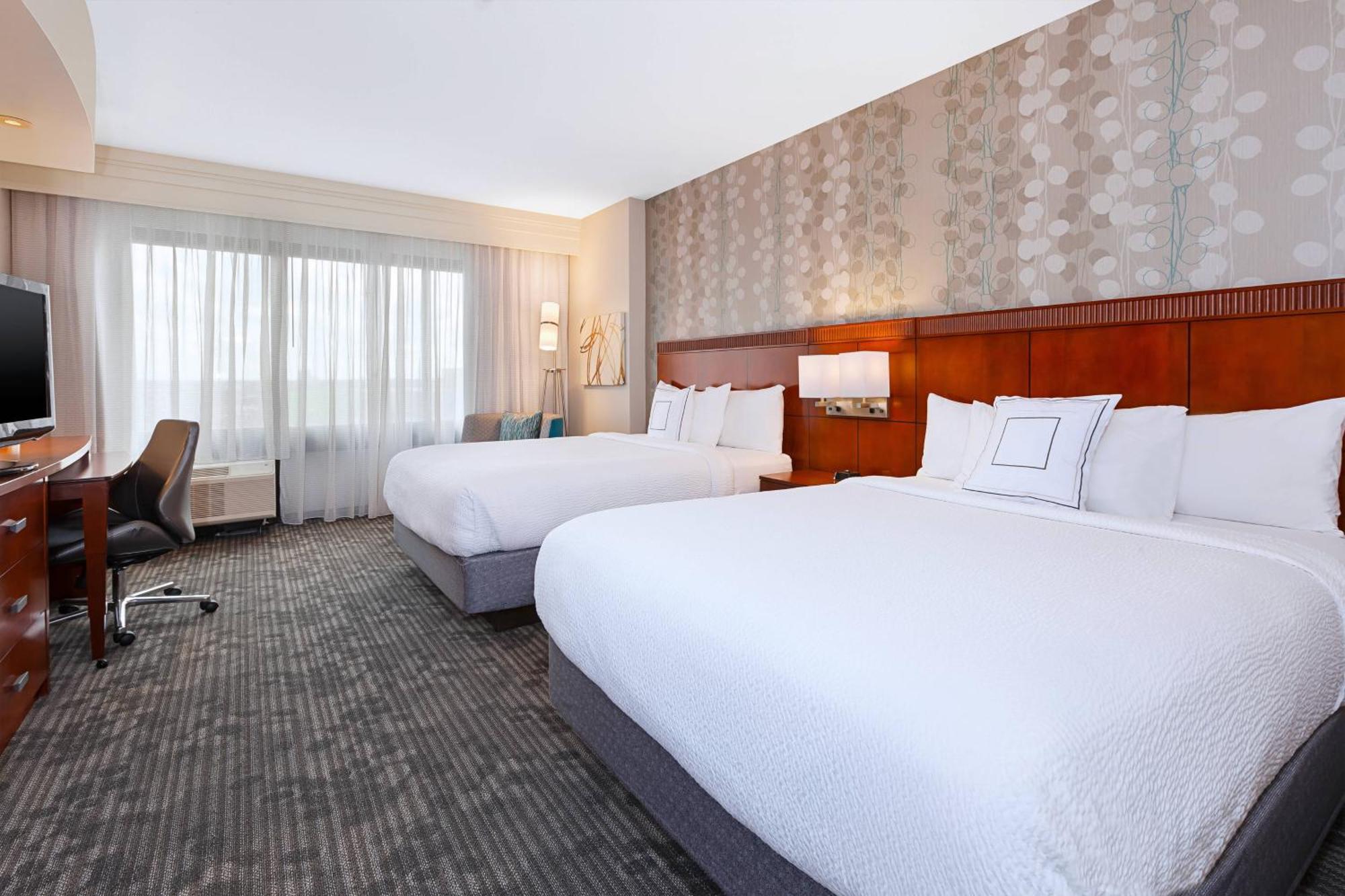 Courtyard By Marriott Oklahoma City Downtown Exterior photo