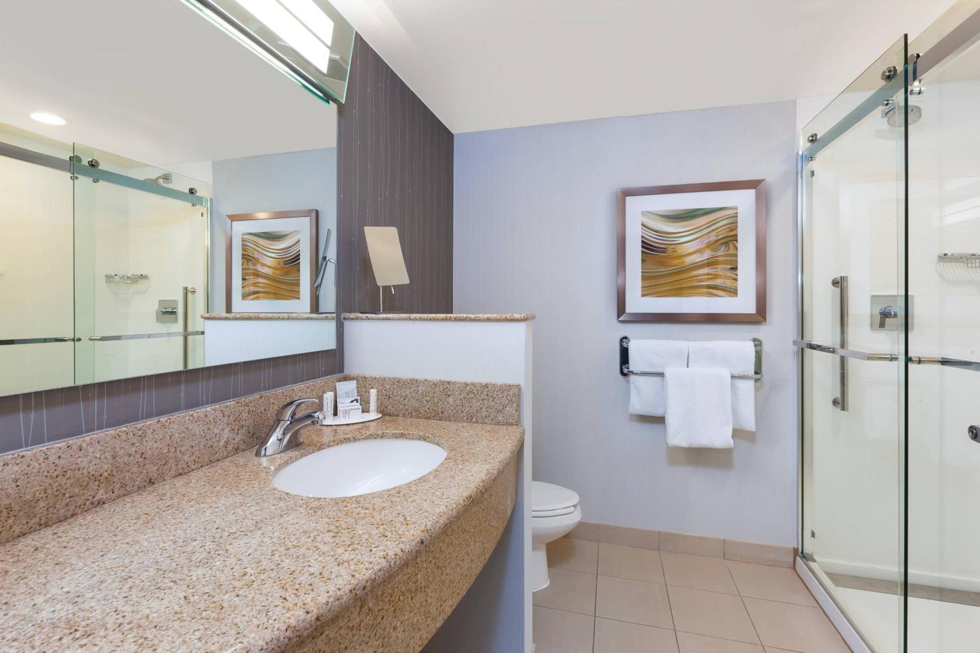 Courtyard By Marriott Oklahoma City Downtown Exterior photo