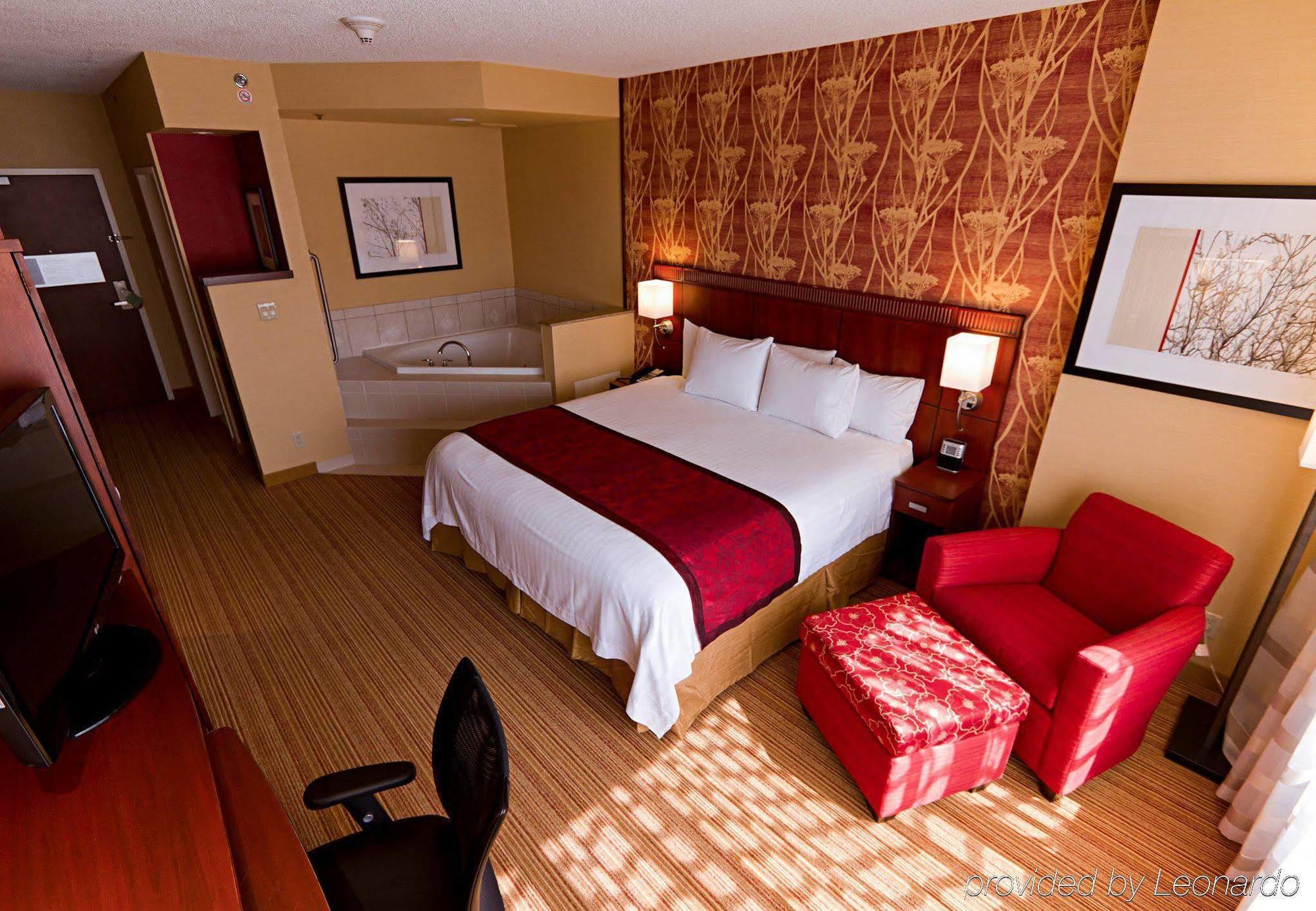 Courtyard By Marriott Oklahoma City Downtown Room photo