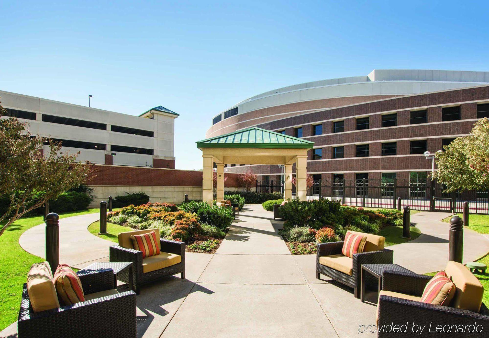 Courtyard By Marriott Oklahoma City Downtown Exterior photo